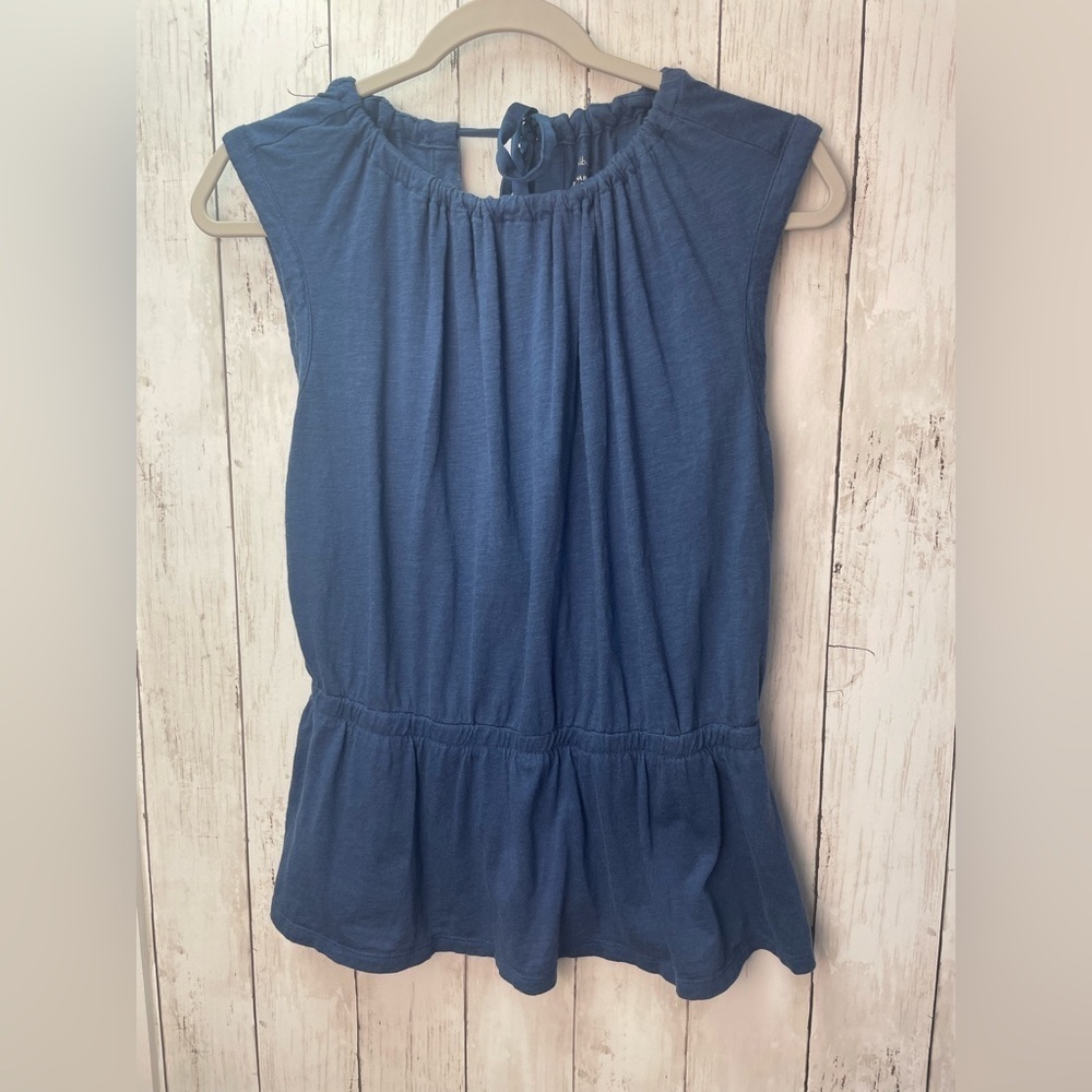 Banana Republic Blue Smocked Peplum Cap Sleeve Blouse size small